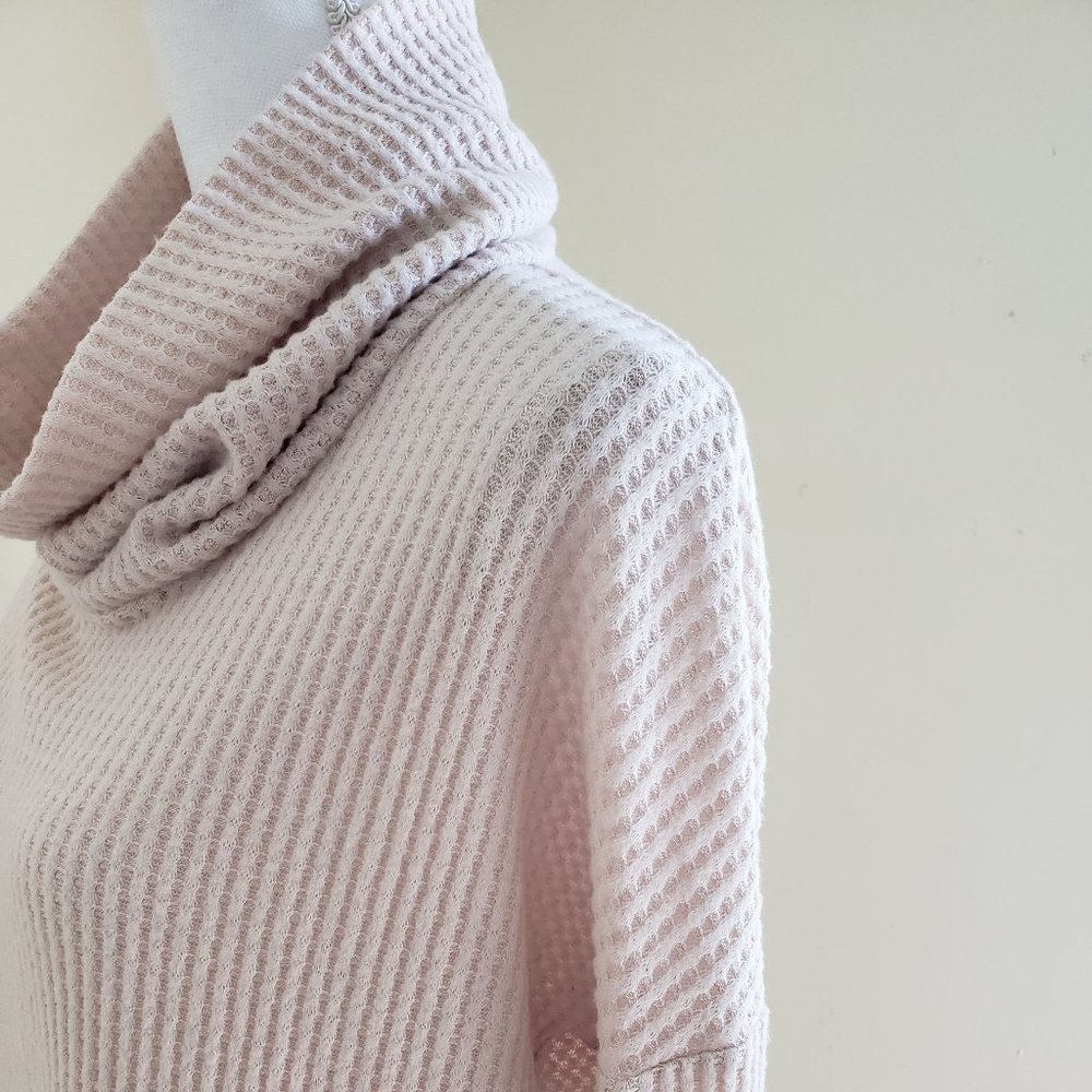 BP. Cowl Neck Waffle Knit Top Beige Size Medium - Picture 7 of 9